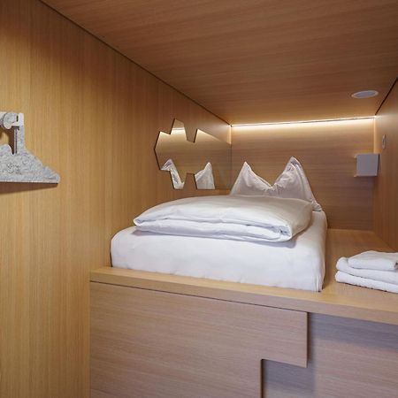 The Lab Capsule Hotel Thun Kültér fotó